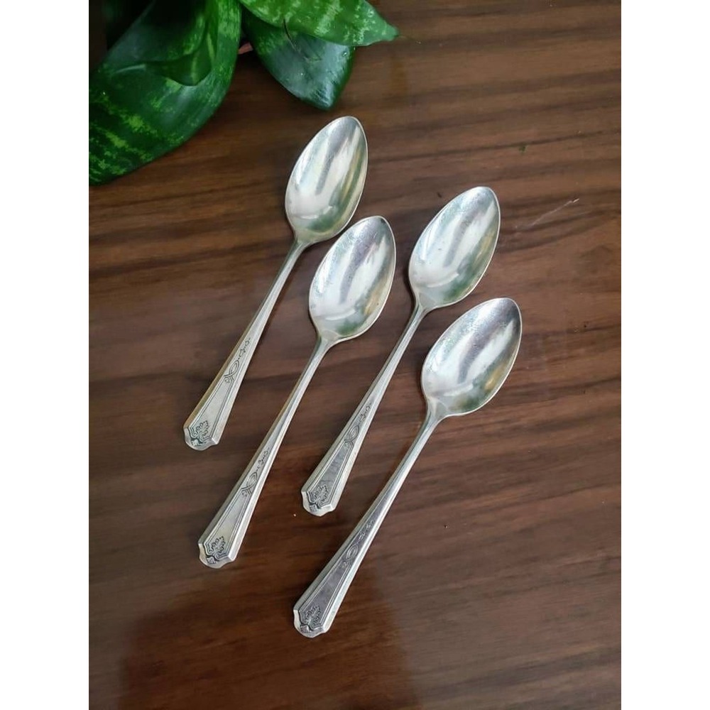 Four (4) Teaspoon Oneida Community Silverplate Duro Plate‎ spoon vintage deco